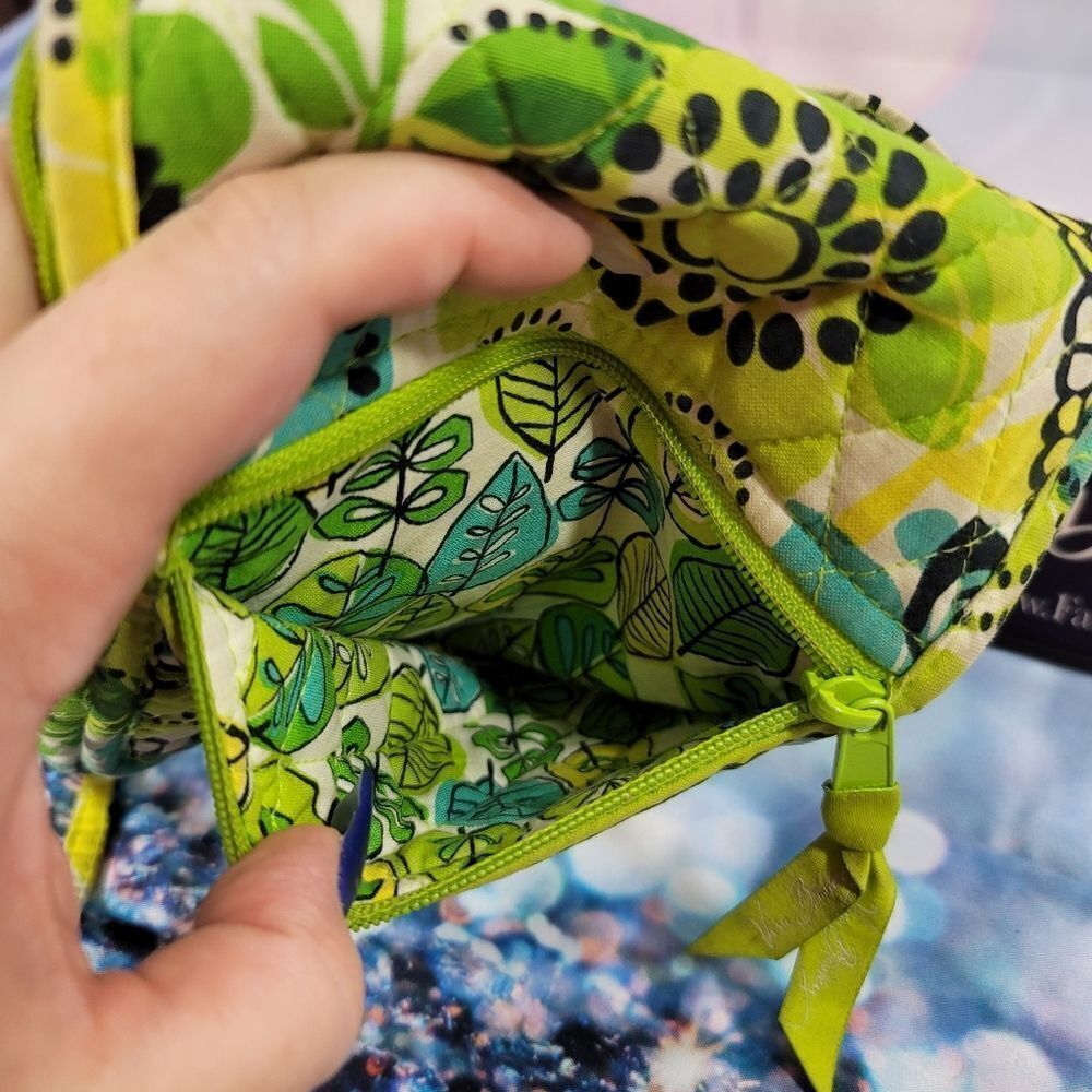 Vera Bradley Mini Hipster Crossbody Limes Up Retired Print Bag - Picture 4 of 12